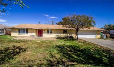 7449 Redwood Avenue, Hesperia, California 92345, 4 Bedrooms Bedrooms, ,2 BathroomsBathrooms,Residential,Buy,7449 Redwood Avenue,CV24058023