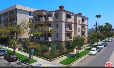 462 S Maple Drive 101A, Beverly Hills, California 90212, 4 Bedrooms Bedrooms, ,5 BathroomsBathrooms,Residential,Buy,462 S Maple Drive 101A,24372109