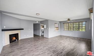 4418 Colfax Avenue 2, Studio City, California 91602, 2 Bedrooms Bedrooms, ,2 BathroomsBathrooms,Residential Lease,Rent,4418 Colfax Avenue 2,24368445