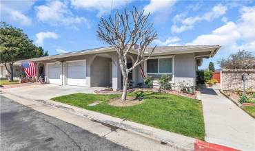 18911 Circle Of Friends, Newhall, California 91321, 2 Bedrooms Bedrooms, ,2 BathroomsBathrooms,Residential,Buy,18911 Circle Of Friends,BB24060669