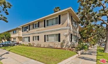 272 S Doheny Drive, Beverly Hills, California 90211, 12 Bedrooms Bedrooms, ,Residential Income,Buy,272 S Doheny Drive,24366373