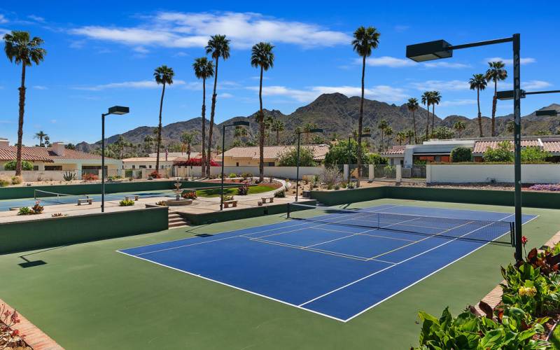 073_Tennis Courts