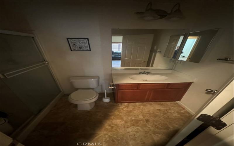 UPSTAIRS BATHROOM