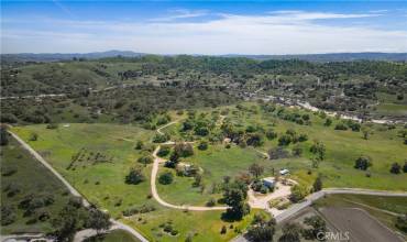6075 Linne Road, Paso Robles, California 93446, 5 Bedrooms Bedrooms, ,3 BathroomsBathrooms,Residential,Buy,6075 Linne Road,NS24058424
