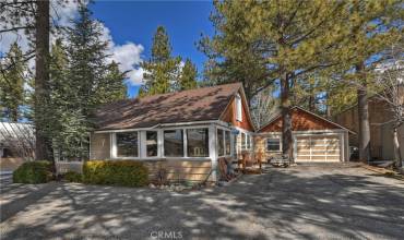 42161 Big Bear Boulevard, Big Bear Lake, California 92315, 4 Bedrooms Bedrooms, ,3 BathroomsBathrooms,Residential,Buy,42161 Big Bear Boulevard,EV24062788