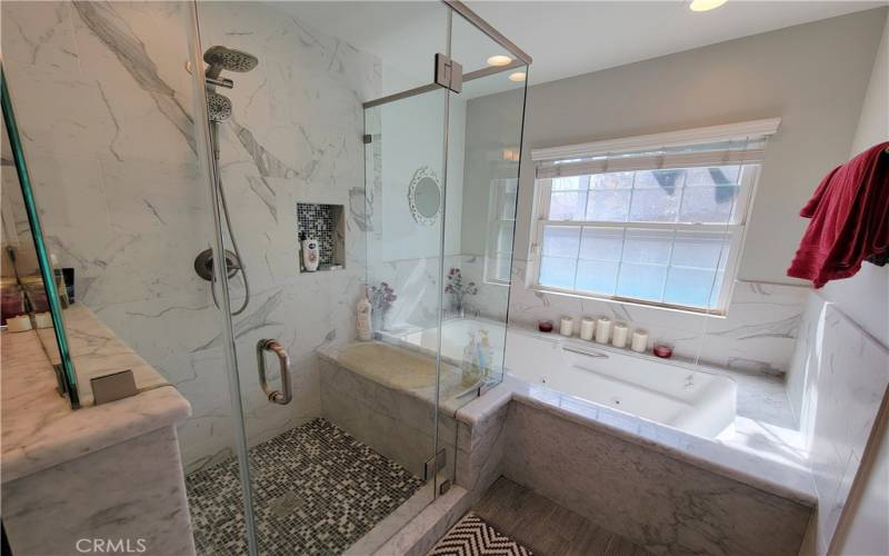 Bath with shower & spa tub