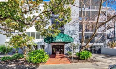 455 Crescent St 116, Oakland, California 94610, 1 Bedroom Bedrooms, ,1 BathroomBathrooms,Residential,Buy,455 Crescent St 116,41054476