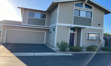 505 West Street 3, Salinas, California 93901, 2 Bedrooms Bedrooms, ,1 BathroomBathrooms,Residential,Buy,505 West Street 3,ML81959800