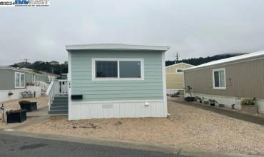 244 2nd Ave, Pacifica, California 94044, 1 Bedroom Bedrooms, ,1 BathroomBathrooms,Manufactured In Park,Buy,244 2nd Ave,41054661