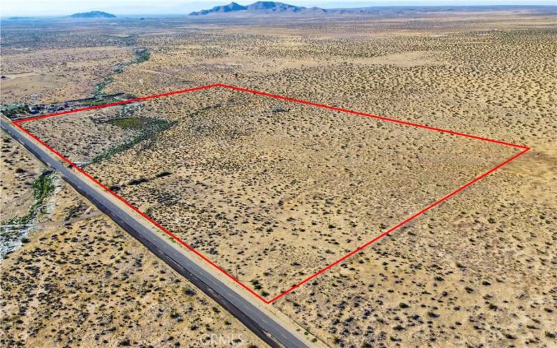 Red property boundary markers are not to be relied on as exact property lines. Buyer to confirm independently.