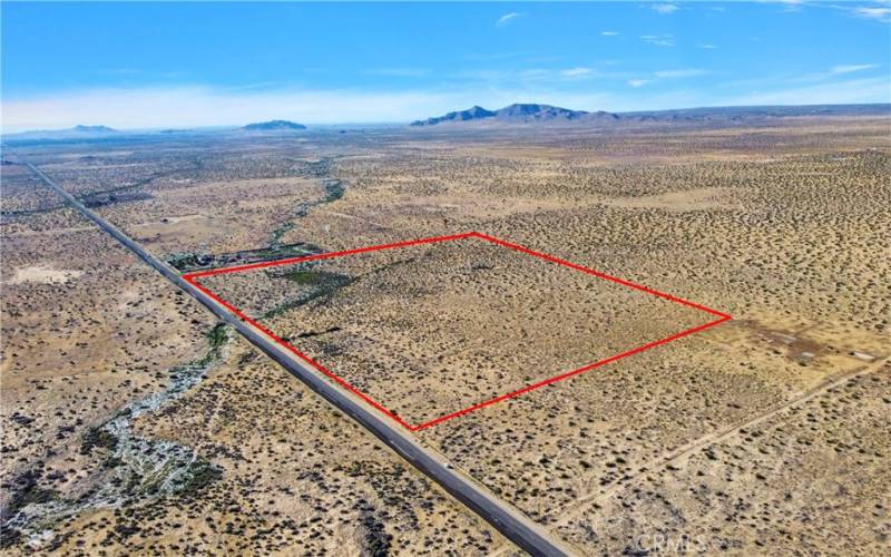 Red property boundary markers are not to be relied on as exact property lines. Buyer to confirm independently.