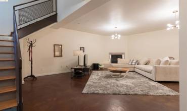 850 W Grand Ave 7, Oakland, California 94607, 1 Bedroom Bedrooms, ,1 BathroomBathrooms,Residential,Buy,850 W Grand Ave 7,41054382