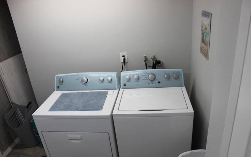 3072 Solimar Beach Drive Laundry