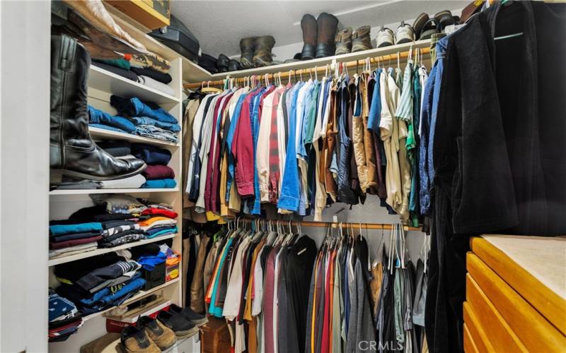 Master Walk In Closet