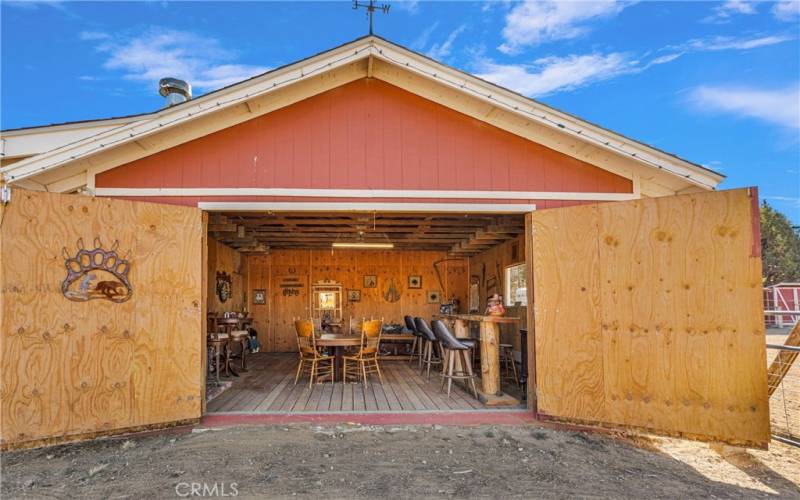 Barn/Saloon