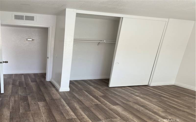 Secondary bedroom - new vinyl plank flooring, paint, baseboards