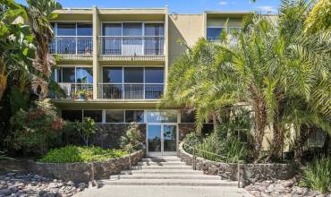 2266 Grand Ave 36, San Diego, California 92109, 2 Bedrooms Bedrooms, ,1 BathroomBathrooms,Residential,Buy,2266 Grand Ave 36,240007420SD