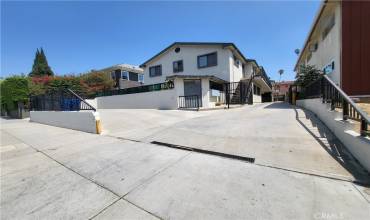 326 S Wilton Place, Los Angeles, California 90020, 8 Bedrooms Bedrooms, ,8 BathroomsBathrooms,Residential Income,Buy,326 S Wilton Place,PW24069523