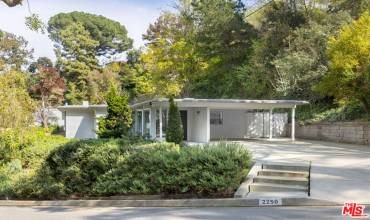 2250 Sunset Crest Drive, Los Angeles, California 90046, 3 Bedrooms Bedrooms, ,2 BathroomsBathrooms,Residential,Buy,2250 Sunset Crest Drive,24377595