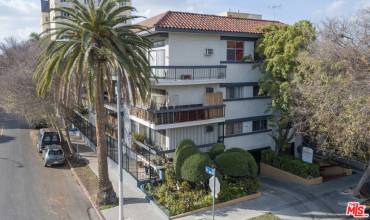 161 S St Andrews Place, Los Angeles, California 90004, 21 Bedrooms Bedrooms, ,Residential Income,Buy,161 S St Andrews Place,23232447
