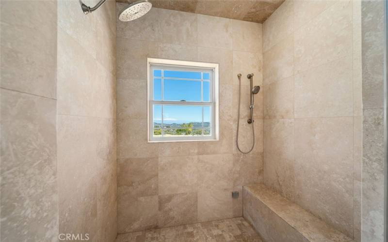 LARGE SEPARATE SHOWER