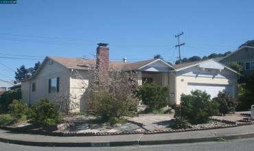 4684 upland Dr, Richmond, California 94803-3226, 4 Bedrooms Bedrooms, ,2 BathroomsBathrooms,Residential,Buy,4684 upland Dr,41054221