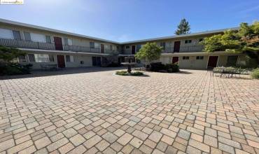 1651 Detroit Ave, Concord, California 94520, 1 Bedroom Bedrooms, ,1 BathroomBathrooms,Residential Lease,Rent,1651 Detroit Ave,41055596