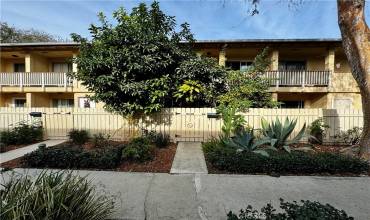 8151 Canby Avenue 4, Reseda, California 91335, 1 Bedroom Bedrooms, ,1 BathroomBathrooms,Residential Lease,Rent,8151 Canby Avenue 4,SR24003442