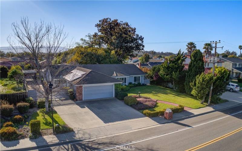 Aerial View -Front Yard