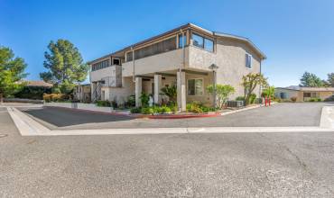 19736 Spanish Oak Drive, Newhall, California 91321, 2 Bedrooms Bedrooms, ,2 BathroomsBathrooms,Residential,Buy,19736 Spanish Oak Drive,SR24071703