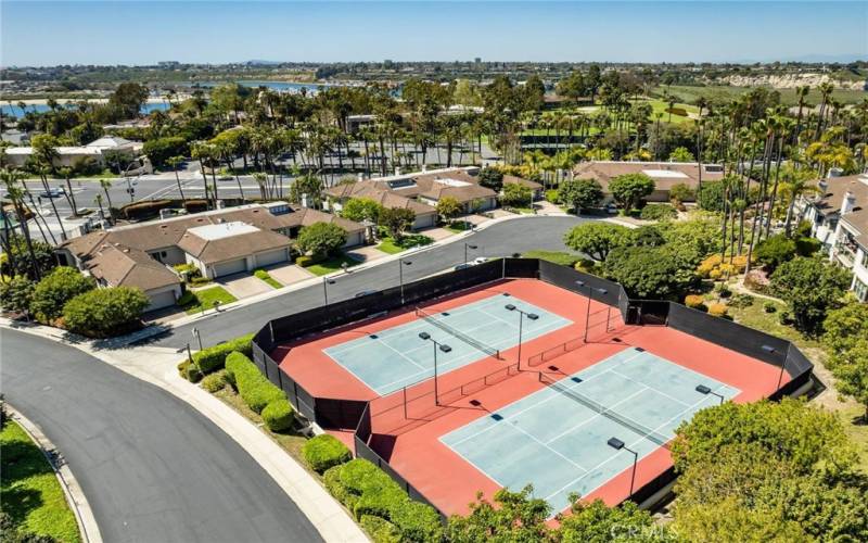 Amenities include tennis, pool and spa