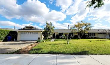 872 W 7th Street, Upland, California 91786, 4 Bedrooms Bedrooms, ,2 BathroomsBathrooms,Residential,Buy,872 W 7th Street,DW24064440
