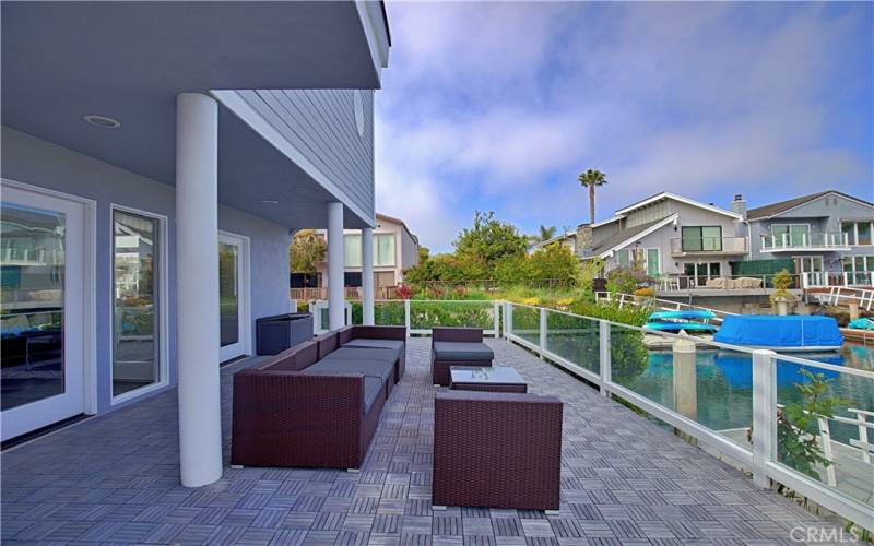 Large Water front Patio
