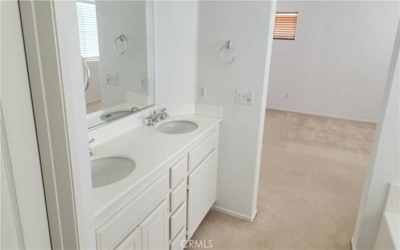 Onsuite Double Sinks