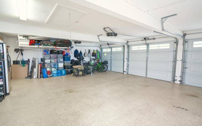 Triple-Wide Garage