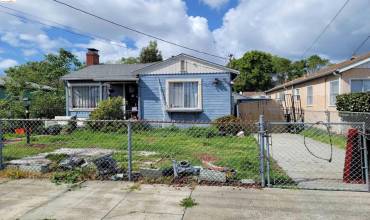 2109 106Th Ave, Oakland, California 94603, 2 Bedrooms Bedrooms, ,1 BathroomBathrooms,Residential,Buy,2109 106Th Ave,41056415