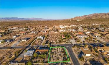 9218 Old Dale Road, 29 Palms, California 92277, ,Land,Buy,9218 Old Dale Road,JT24076742