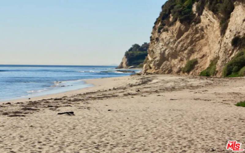 Complete with coveted Riviera II Private Beach Rights to Little Dume Beach