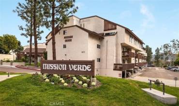 6131 Rancho Mission Road 109, San Diego, California 92108, 1 Bedroom Bedrooms, ,1 BathroomBathrooms,Residential,Buy,6131 Rancho Mission Road 109,CV24078798