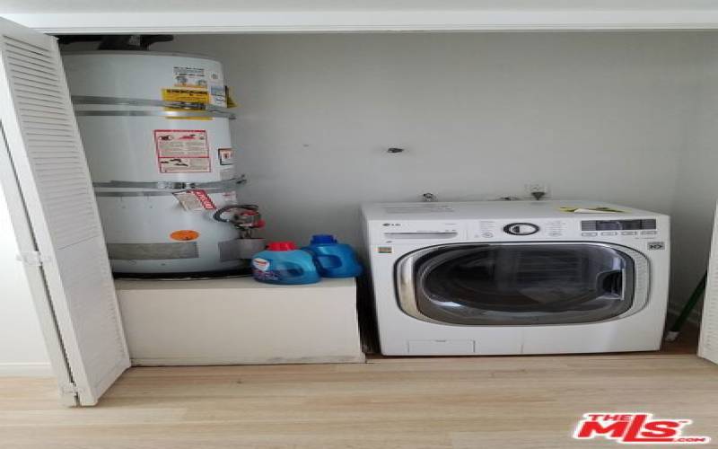 Washer/dryer combo unit, personal water heater