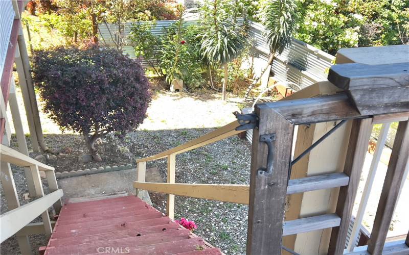 Stairs to backyard from deck