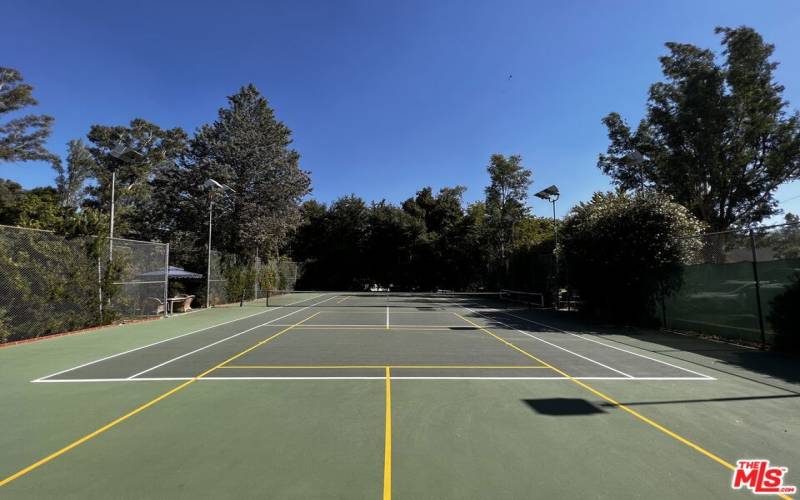 Association Tennis Court