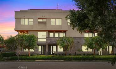 617 W 17th Street, Costa Mesa, California 92627, 3 Bedrooms Bedrooms, ,4 BathroomsBathrooms,Residential,Buy,617 W 17th Street,OC24081052