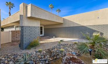 3063 Sunflower Circle, Palm Springs, California 92262, 2 Bedrooms Bedrooms, ,1 BathroomBathrooms,Residential,Buy,3063 Sunflower Circle,24383477