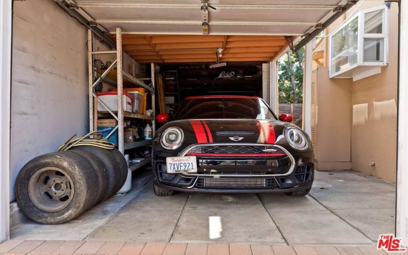 carport & garage