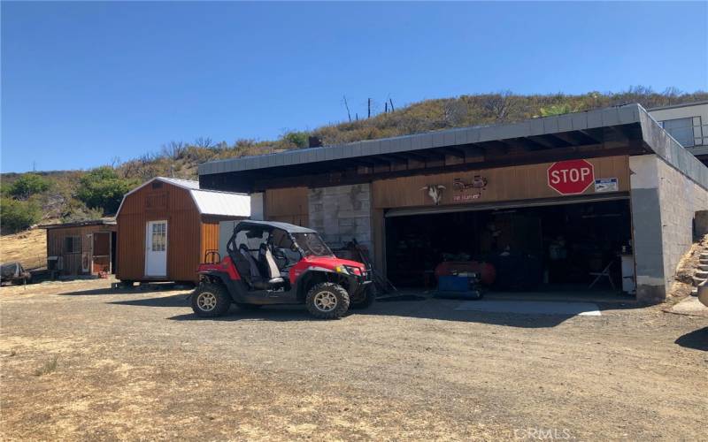 40x40 Cinderblock Garage