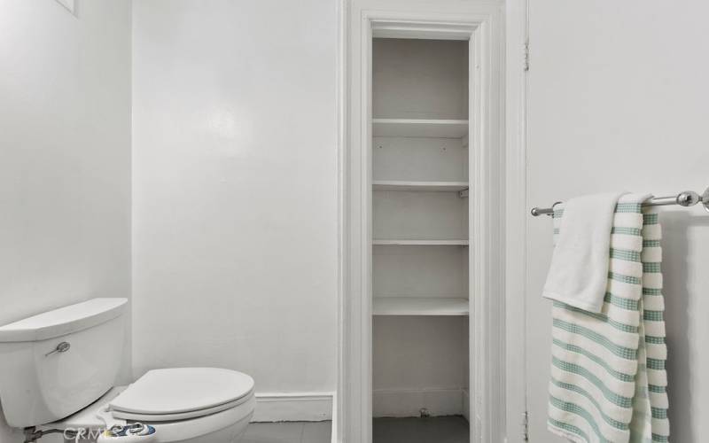 Storage/linen closet in the bathroom