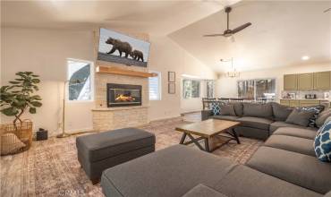 Gorgeous open concept living space! STEPS to the SLOPES!