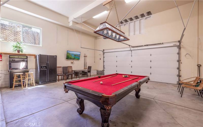 Large pool table comes with home!
