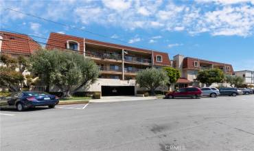 123 E Oak Avenue 306, El Segundo, California 90245, 2 Bedrooms Bedrooms, ,2 BathroomsBathrooms,Residential,Buy,123 E Oak Avenue 306,RS24082202